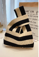UNIQUE KNITTING CHECKERBOARD HAND BAGS