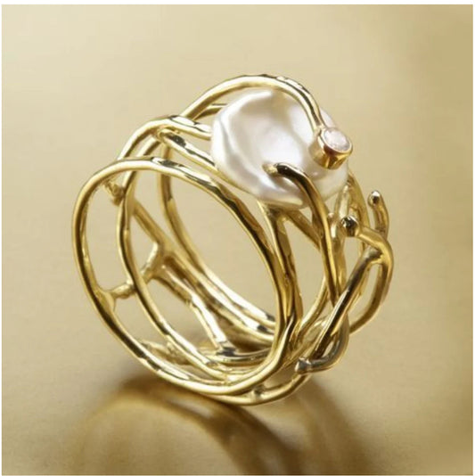 Vintage Gold and Pearl Ring