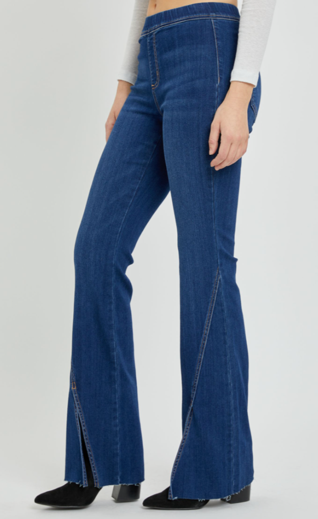Mid Rise Pull On Flare JEAN