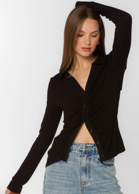 FRONT RUCHED BUTTON UP TOP