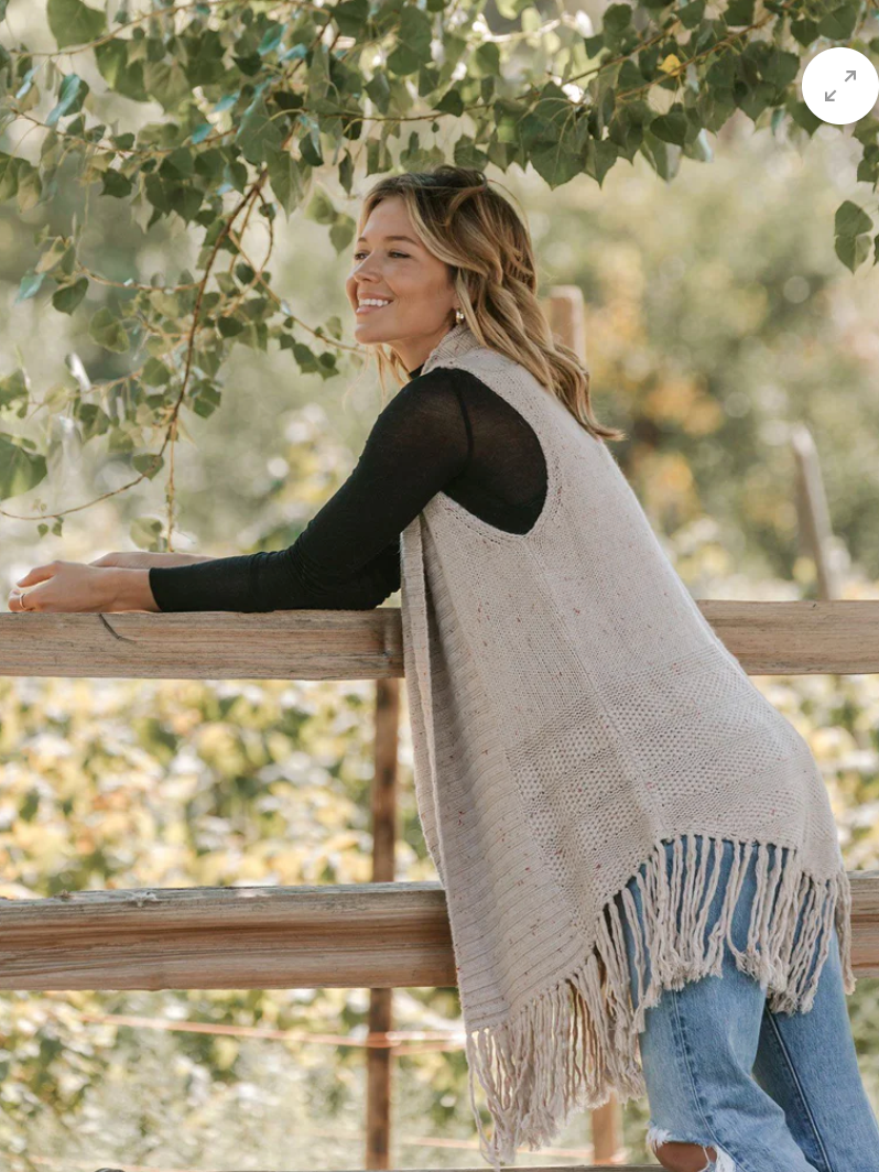 BOHEMIAN FRINGED SWEATER VEST