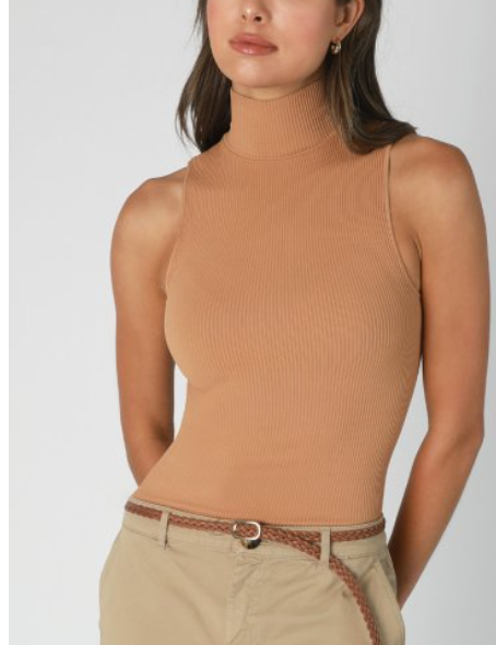 MICRO RIBBED TURTLE NECK SLEEVELESS TOP