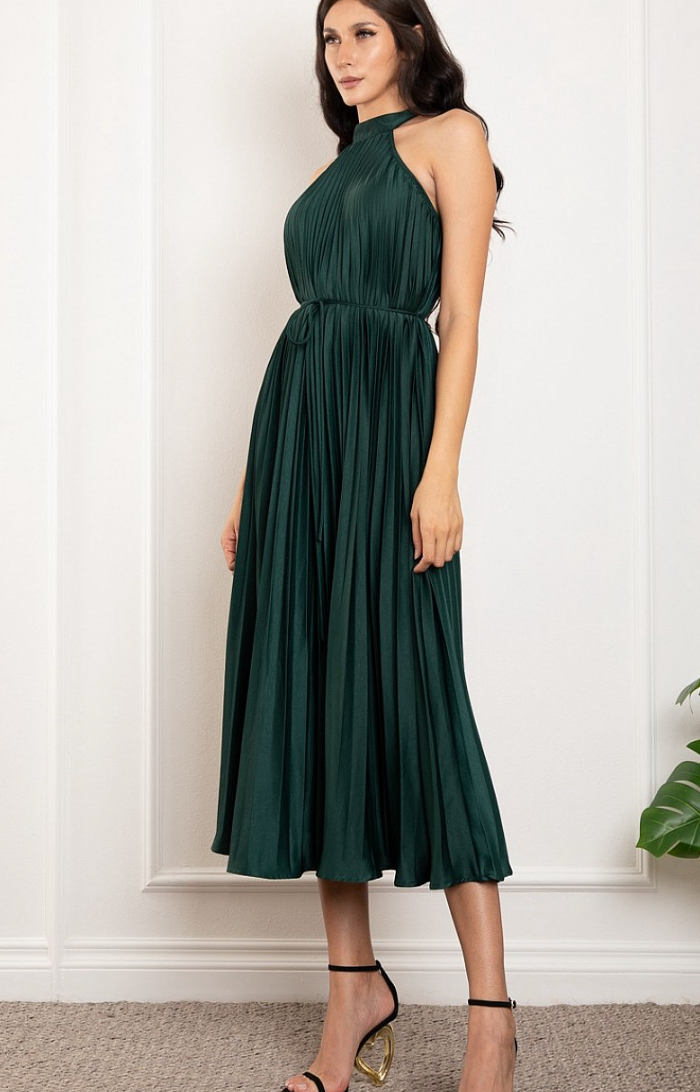 PLEATED SLEEVELESS SPORT CUT MIDI DRESS